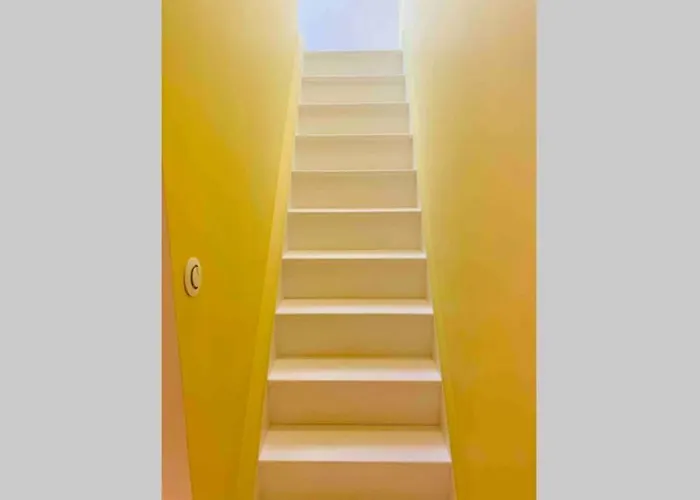 L'adore Sainte Catherine بوردو